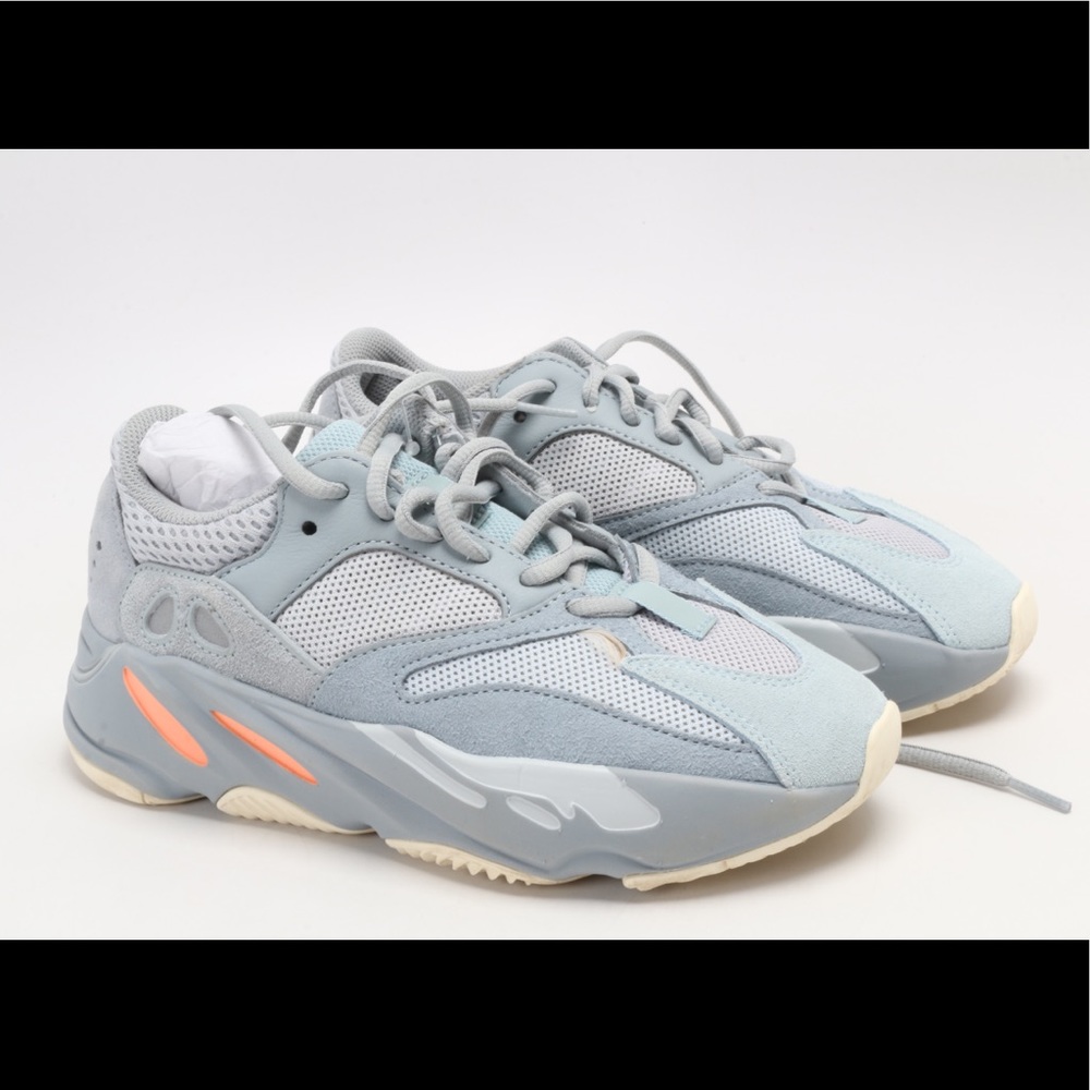 Yeezy Boost 700